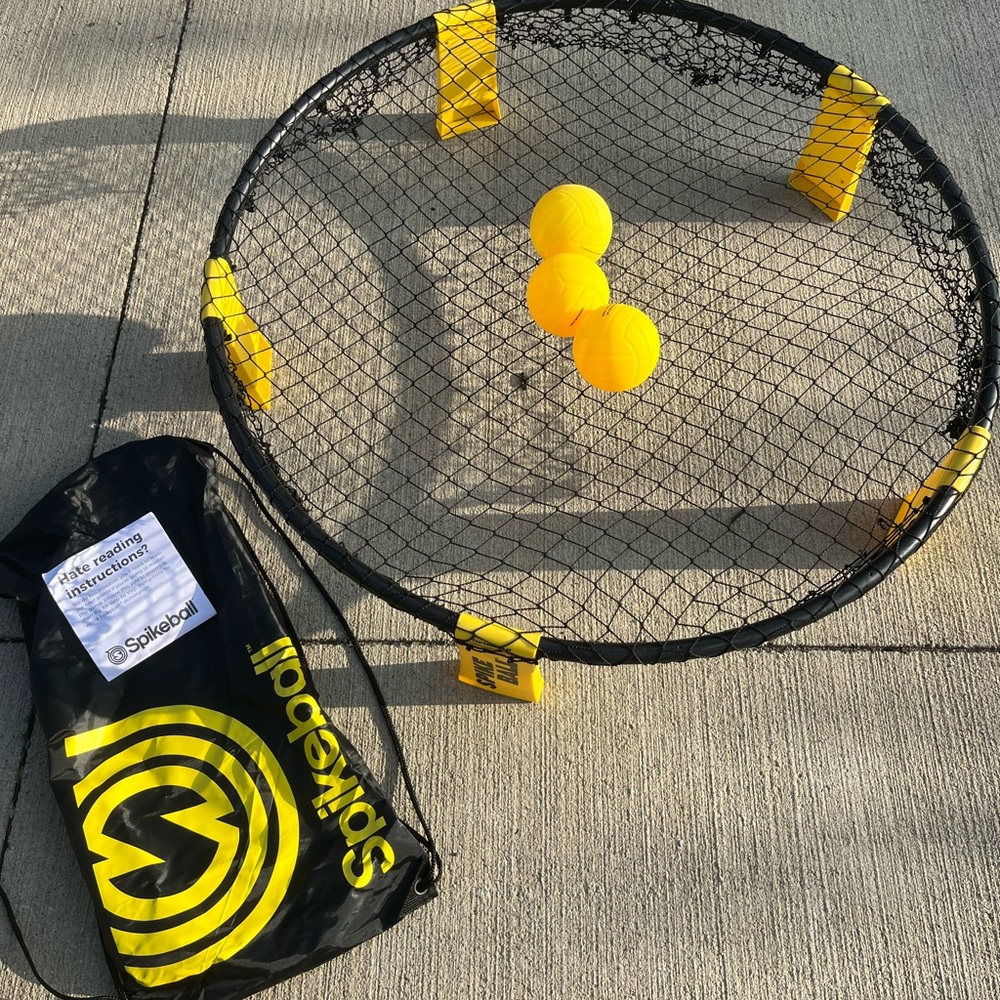 Spikeball